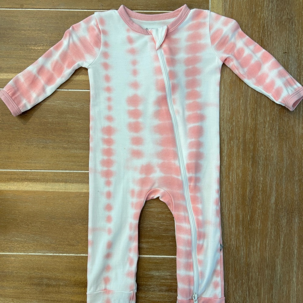 Kyte BABY Pink and White Tie-Dye Kids Pajamas